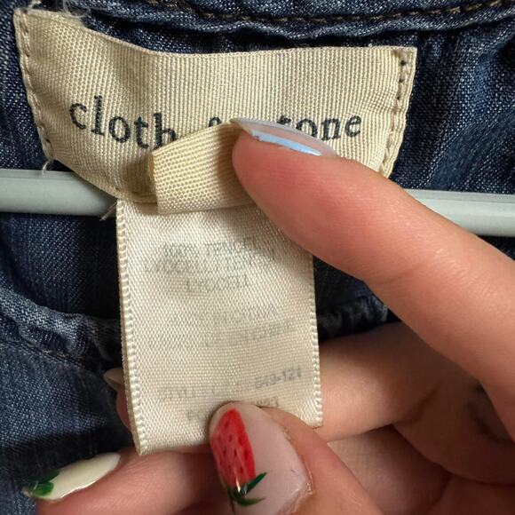 Cloth and Stone Denim Tank Top Size Small with button sides - Picture 5 of 6